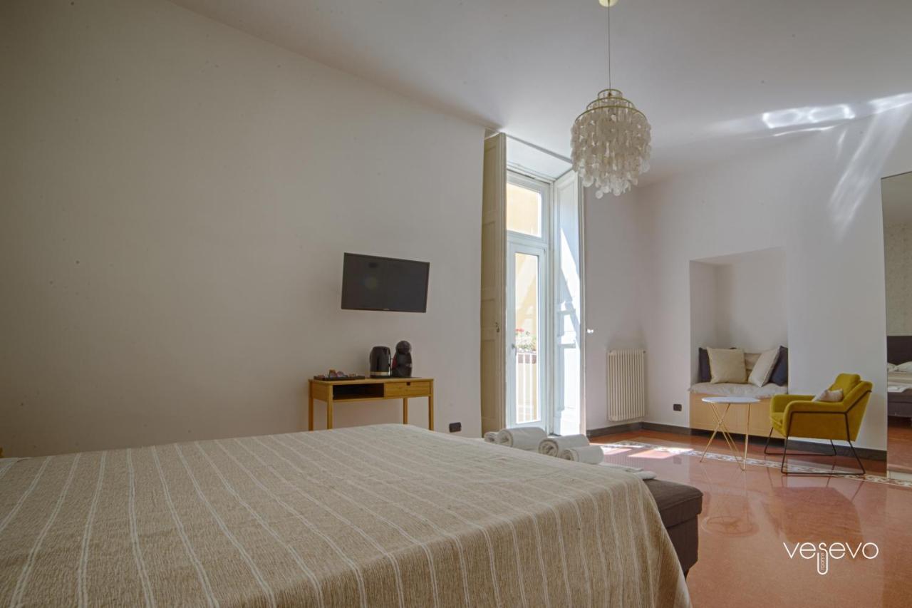 Vesevo Rooms Napoli Exterior foto